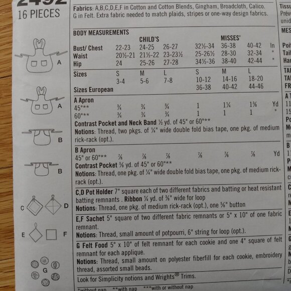 Child and Adult Apron & Play Food Cookies Toys Sewing Pattern Simplicity 2492 UC - Picture 7 of 12